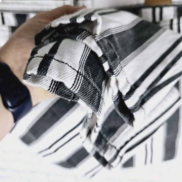 BDG UO URBAN OUTFITTERS | black stripe straight cropped jeans - Picture 5 of 11